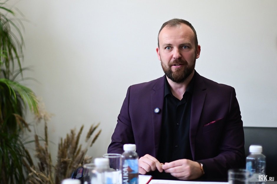 Руководитель отдела продаж проекта «Смартаменты на Ширямова»  Владимир Поздняков