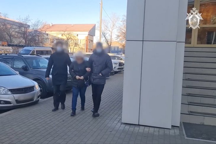 Арест. Скриншот из видео пресс-службы СУ СКР по Иркутской области
