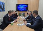 Подписание соглашения. Фото пресс-службы правительства Иркутской области