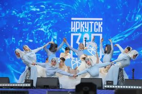 Выступление артистов в День города. Фото пресс-службы администрации Иркутска