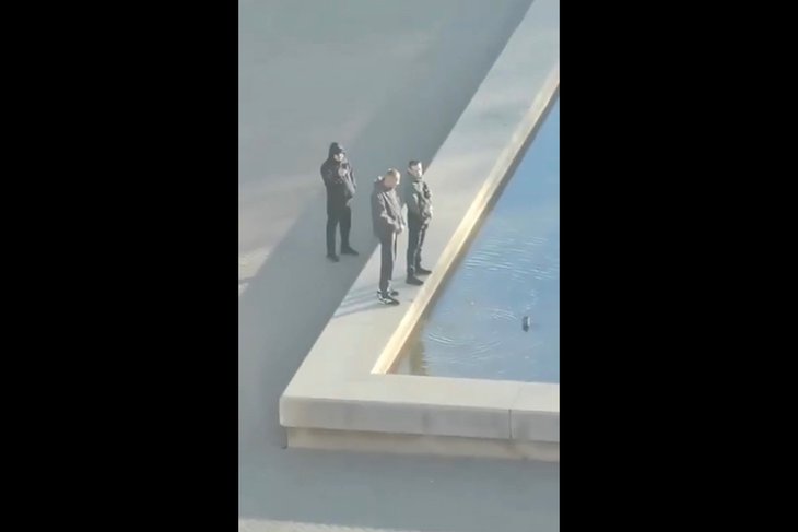 Скриншот видео из телеграм-канала «Инцидент Иркутск»