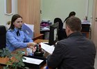 Пристав за работой. Фото ГУФССП России по Иркутской области