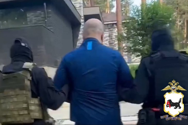 Момент задержания. Скриншот из видео пресс-службы ГУ МВД России по Иркутской области