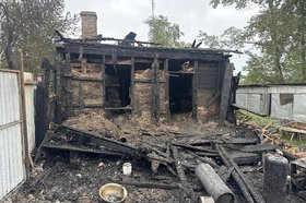 Сгоревший дом. Фото пресс-службы СУ СКР по Иркутской области