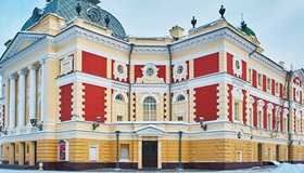 Театральная