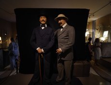 Нашел её британский археолог Говард Картер. На выставке представлена его восковая фигура и заказчика раскопок —  лорда Карнарвона