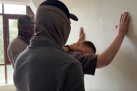 Задержание. Скриншот видео пресс-службы УФСБ России по Иркутской области