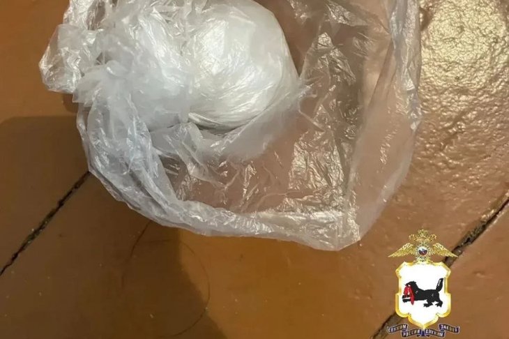 Пакет с метадоном. Фото пресс-службы ГУ МВД России по Иркутской области