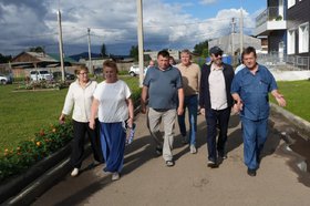 Рабочая поездка депутатов ЗС в Усть-Удинский округ. Фото IRK.ru