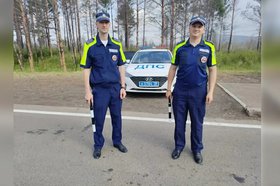 Инспекторы. Фото ГУ МВД России по Иркутской области