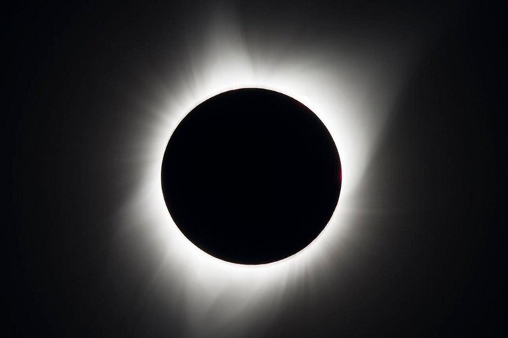 Солнечное затмение. Фото NASA