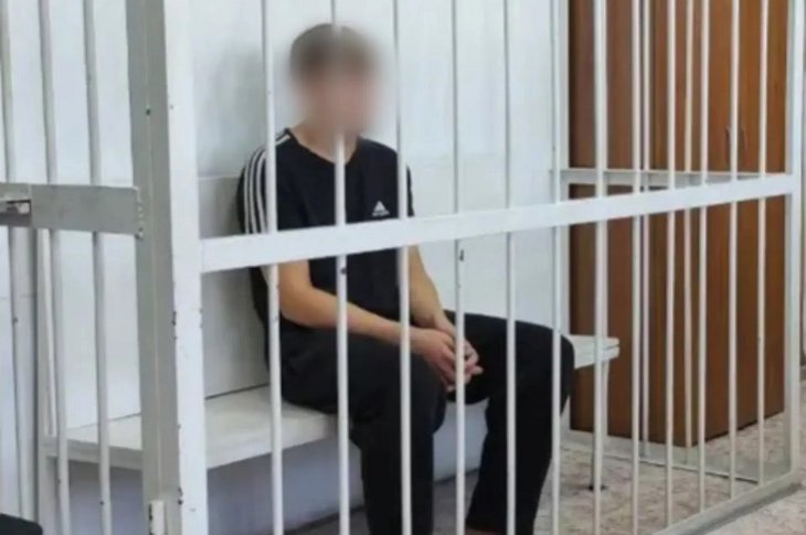 Обвиняемый в зале суда. Фото СУ СК России по Иркутской области