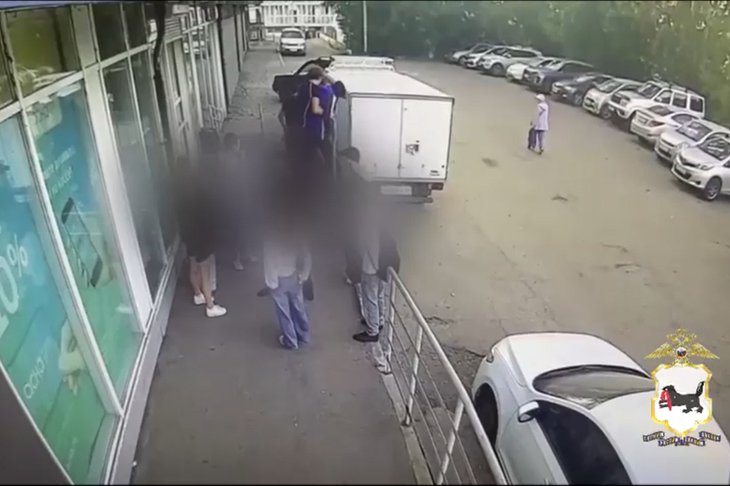 Инцидент. Скриншот видео пресс-службы ГУ МВД России по Иркутской области