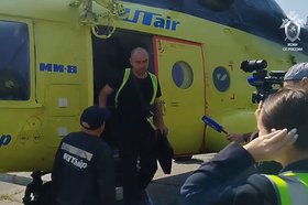 Эвакуированный летчик. Скриншот видео Восточного МСУТ СК России