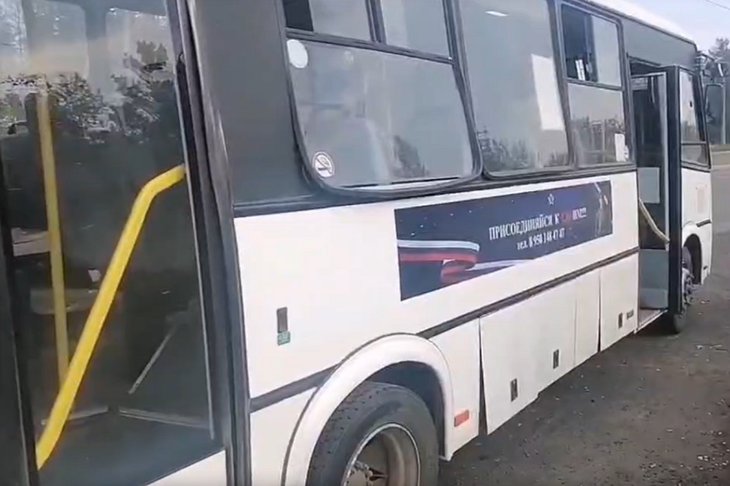 Автобус. Скриншот видео пресс-службы Госавтоинспекции Иркутской области