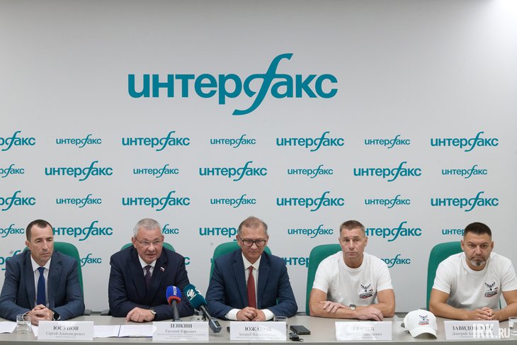 Пресс-конференция. Фото Маргариты Романовой, IRK.ru
