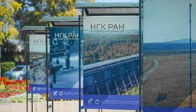 Экскурсия по фотовыставке Евгения Козырева на бульваре Гагарина