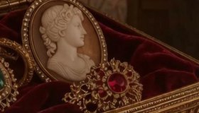 Тайна старой шкатулки: украшения, говорящие сквозь века
