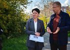 Обсуждение стелы. Фото пресс-службы думы Иркутска