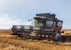 Уборка урожая. Фото пресс-службы правительства Иркутской области