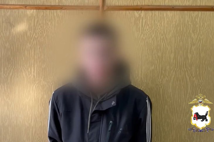 Задержанный юноша. Скриншот из видео пресс-службы ГУ МВД России по Иркутской области