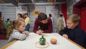 Традиции, ремёсла и семейные истории: детский центр «ТРАДиЯ» продолжает набор