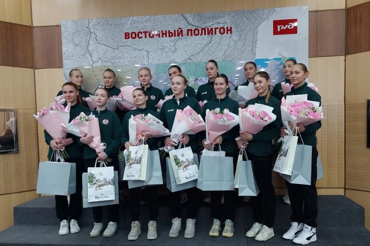 Спортсменки. Фото пресс-службы правительсвта Иркутской области