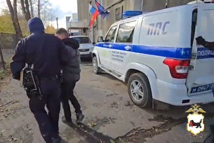 Задержание. Скриншот видео ГУ МВД России по Иркутской области