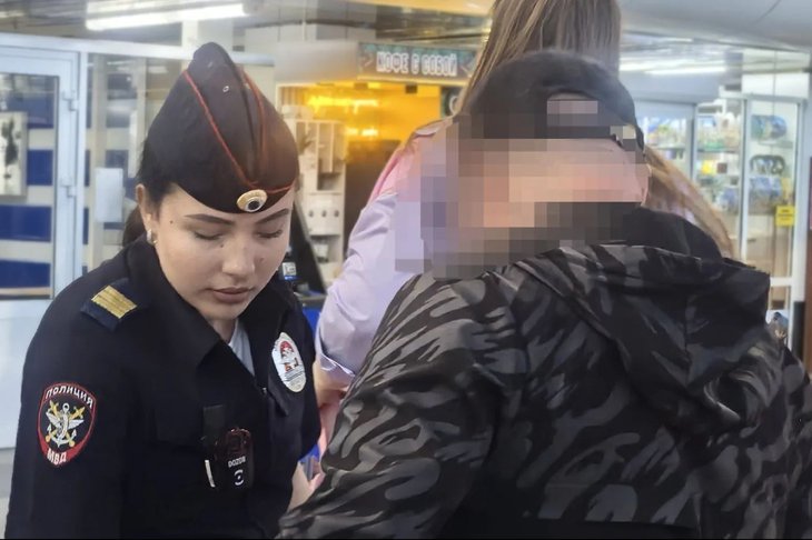 Задержание. Фото пресс-службы Восточно-Сибирского ЛУ МВД России на транспорте