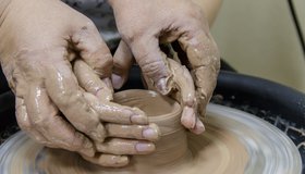 Гончарный круг, выжигание, обрядовые куклы. «Ночь искусств» в Доме ремёсел