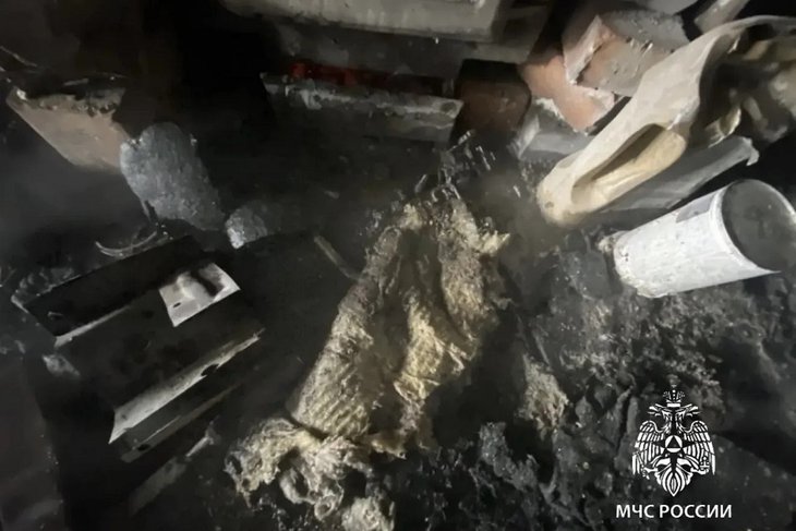 Последствия пожара в гараже. Фото ГУ МЧС России по Иркутской области
