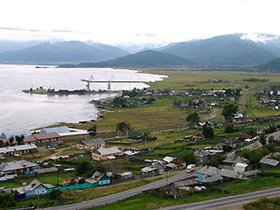 Поселок Култук. Фото с сайта www.lakebaikal.ru.