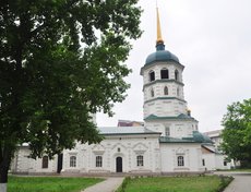 Свято-Троицкий храм (ул. 5-й Армии, 8). Один из старейших православных храмов Иркутска.