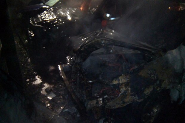 Сгоревшие машины. Фото из архива ГУ МЧС России по Иркутской области
