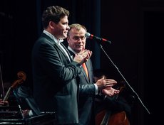 С приветственным словом выступили художественный руководитель фестиваля Денис Мацуев и врио губернатора Иркутской области Сергей Ерощенко.