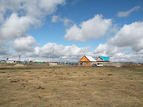 Село Жемчуг. Фото с сайта www.nature.baikal.ru. Автор - Александр Мамонтов