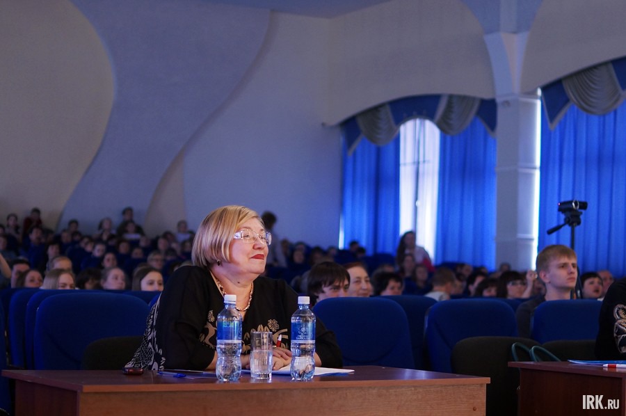 Выбирать лучшие хореографические постановки и работы балетмейстеров будет жюри, состоящее из известных и компетентных специалистов из Москвы, Санкт-Петербурга, Иркутска