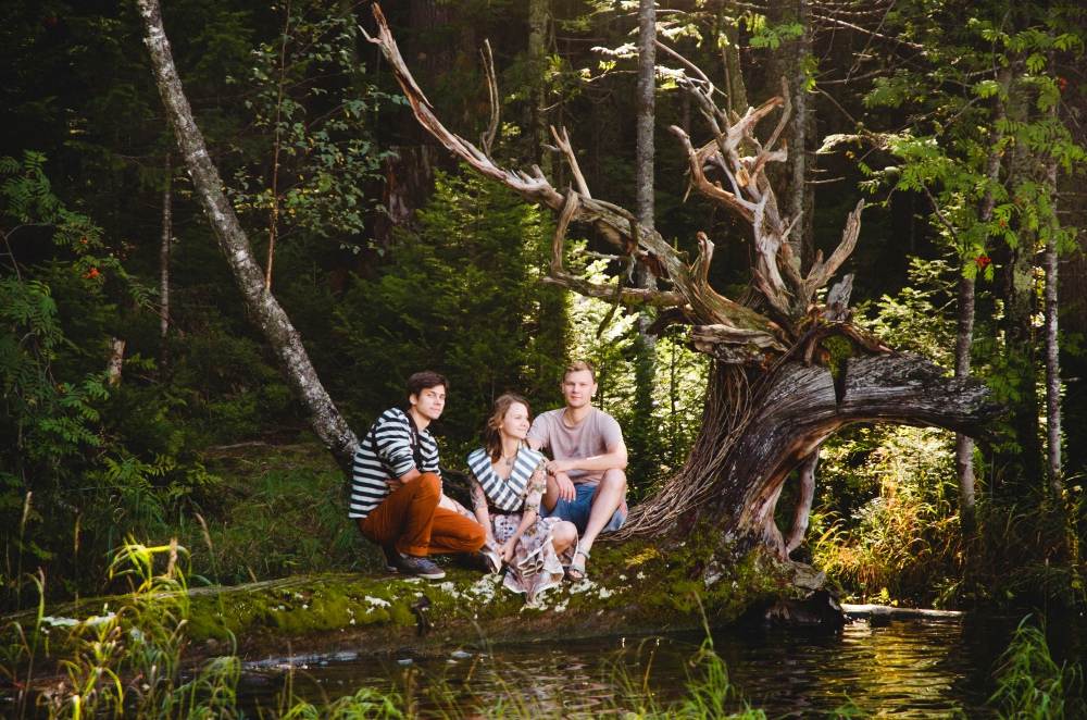 Первое место присудили команде «Перекати море» за проект «Блуждающий олень». По мнению жюри, именно этот творческий коллектив смог наиболее полно воплотить основную концепцию фестиваля и органично вписать идею в окружающий ландшафт.