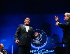 Поет  Ганбаатар Ариунбаатар (баритон, Монголия)