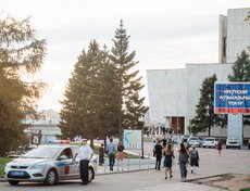 13 сентября в Иркутском музыкальном театре имени Н. М. Загурского состоялся заключительный концерт десятого международного фестиваля академической музыки «Звезды на Байкале».