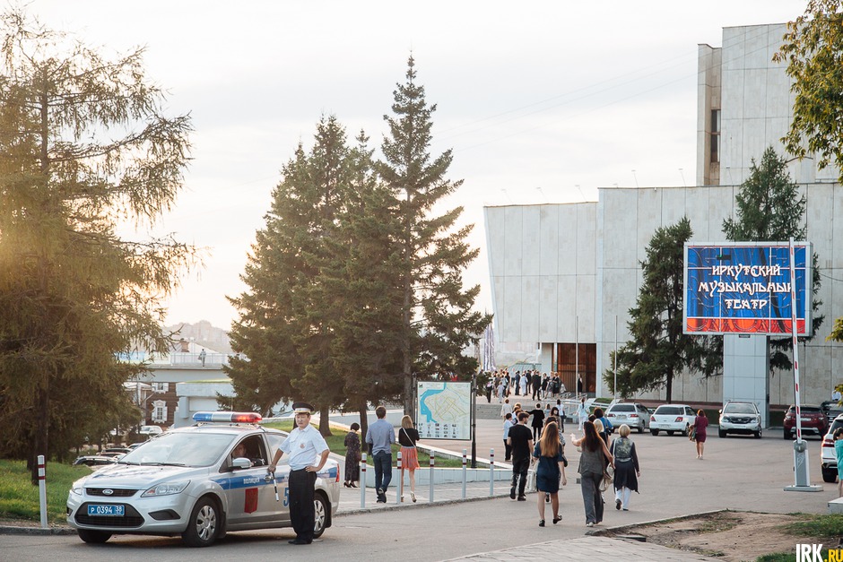 13 сентября в Иркутском музыкальном театре имени Н. М. Загурского состоялся заключительный концерт десятого международного фестиваля академической музыки «Звезды на Байкале».