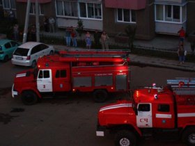 Пожарные машины на месте ЧП. Автор фото — Дмитрий Байковский