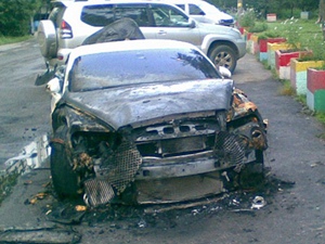 Сгоревший автомобиль. Фото с сайта www.drom.ru