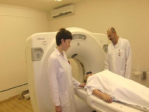 Диагностика на томографе. Фото с сайта www.gb1.ru