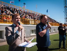 Игра началась с фразы комментатора Виктора Гусева «Говорит и показывает Иркутск!»