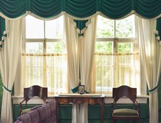 Традиции и быт  княжеской семьи Волконских представлены частично воссозданными историческими интерьерами дома, в которых находятся уникальные мемориальные вещи декабристов.