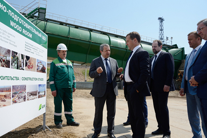 Дмитрий Медведев на Братском лесопромышленном комплексе