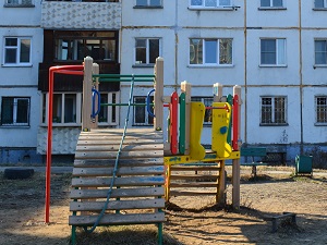 На детской площадке. Фото IRK.ru