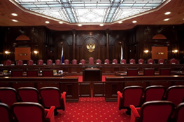 В здании Конституционного суда. Фото с сайта суда
