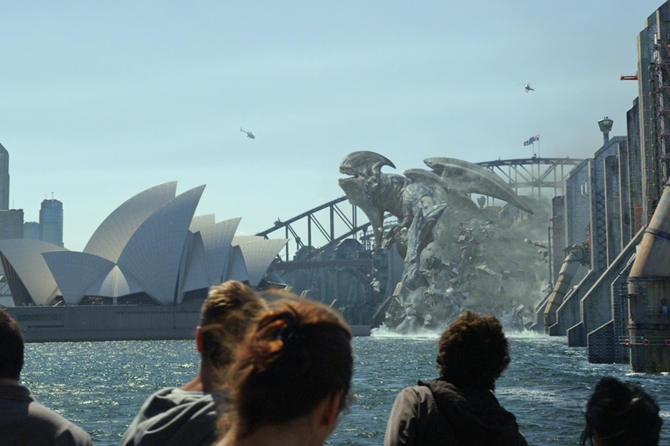 Кадр из фильма «Тихоокеанский рубеж». Фото с сайта www.kinopoisk.ru